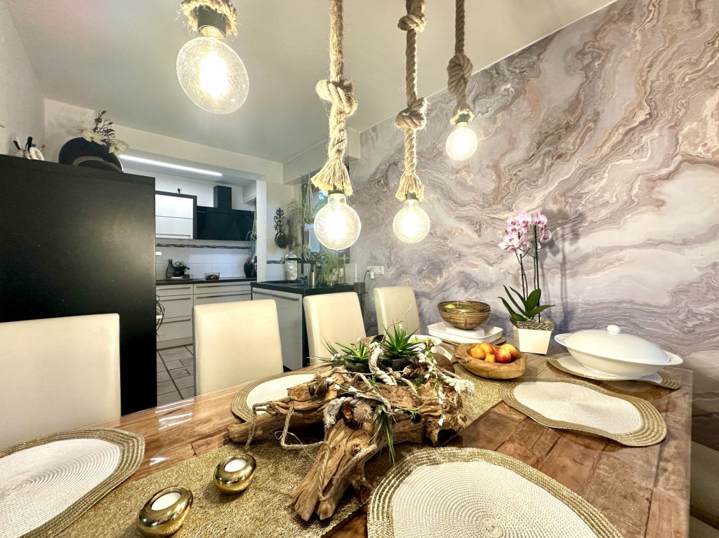 Essbereich im EG Immobilienangebot - Bochum - Alle - Hier fühlt sich jeder wohl
in Oberdahlhausen