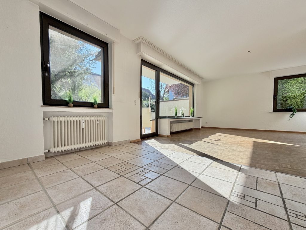 Essbereich im Erdgeschoss Immobilienangebot - Bochum - Alle - Sonnige Aussichten für Ihre Familie
in Oberdahlhausen
