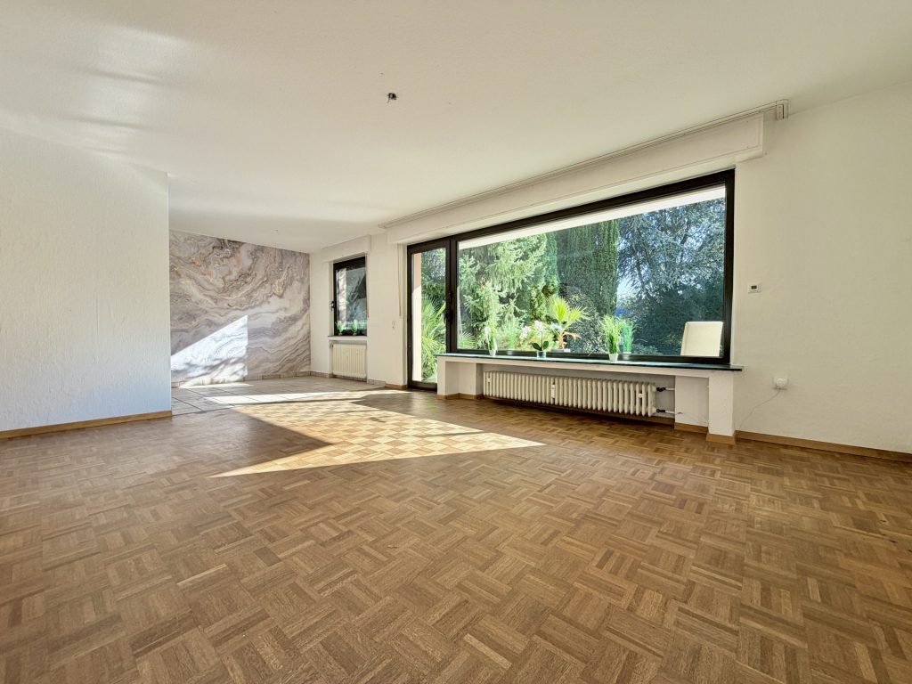 Wohnbereich im Erdgeschoss Immobilienangebot - Bochum - Alle - Sonnige Aussichten für Ihre Familie
in Oberdahlhausen
