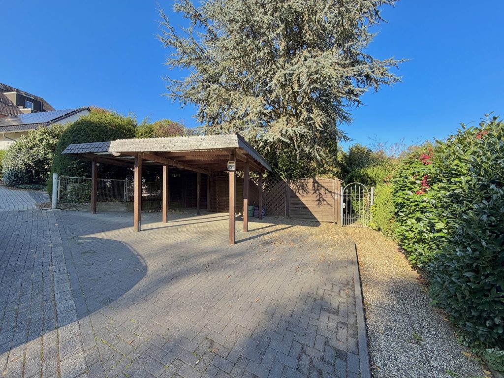Stellplätze vor dem Haus Immobilienangebot - Bochum - Alle - Sonnige Aussichten für Ihre Familie
in Oberdahlhausen