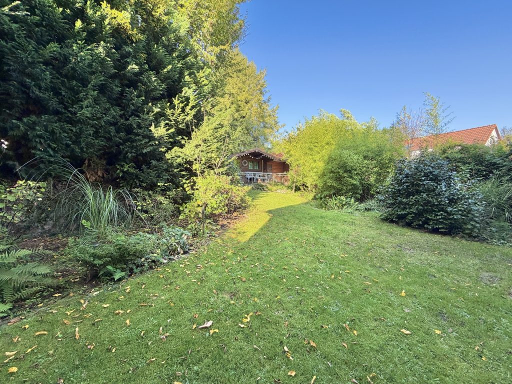 Garten mit Gartenhaus hinterm Haus Immobilienangebot - Bochum - Alle - Sonnige Aussichten für Ihre Familie
in Oberdahlhausen