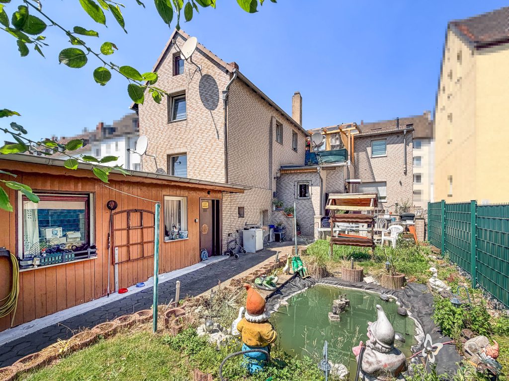 Hinteransicht Immobilienangebot - Bochum - Alle - Idealer Einstieg:
Mehrfamilienhaus als Kapitalanlage in Wattenscheid