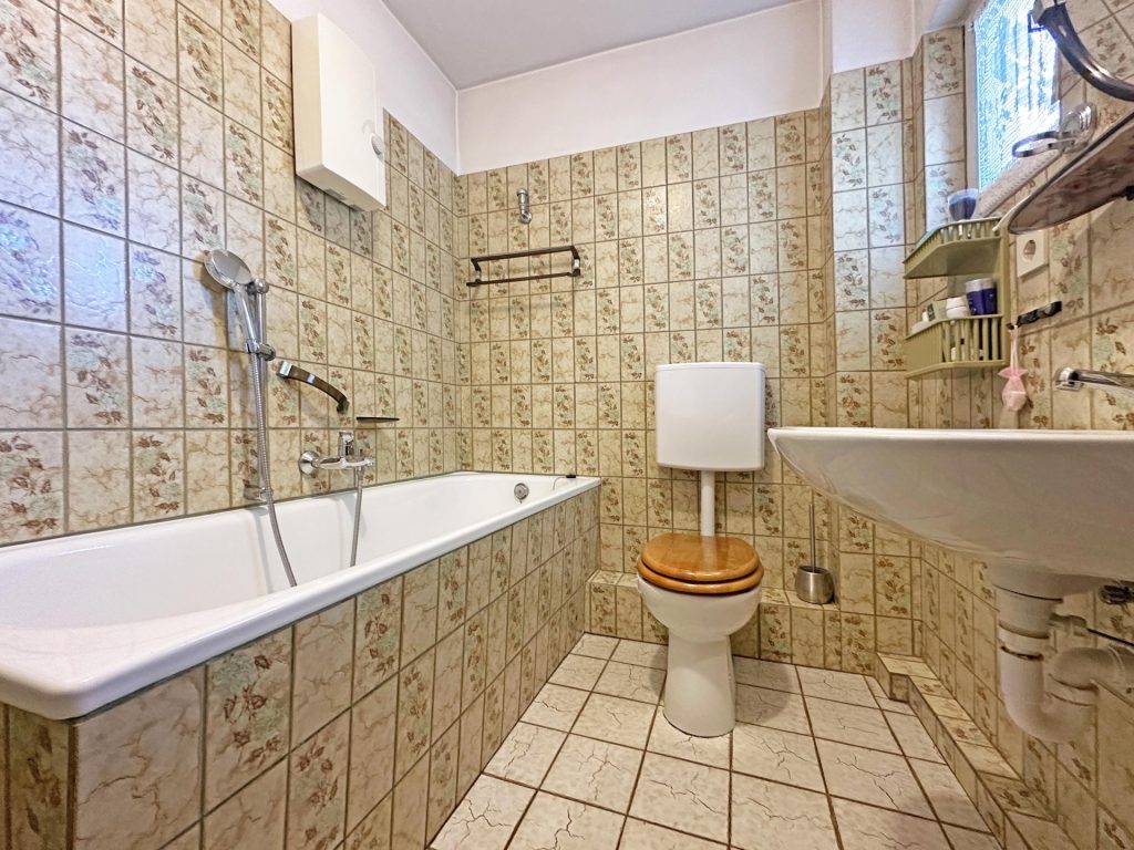 Badezimmer Immobilienangebot - Bochum - Alle - Charmantes Reihenmittelhaus in guter Lage
von Hofstede