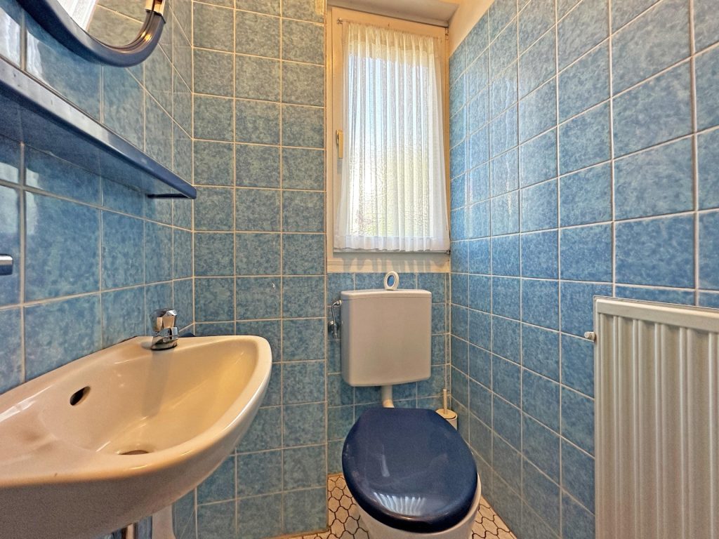 Gäste WC Immobilienangebot - Bochum - Alle - Charmantes Reihenmittelhaus in guter Lage
von Hofstede