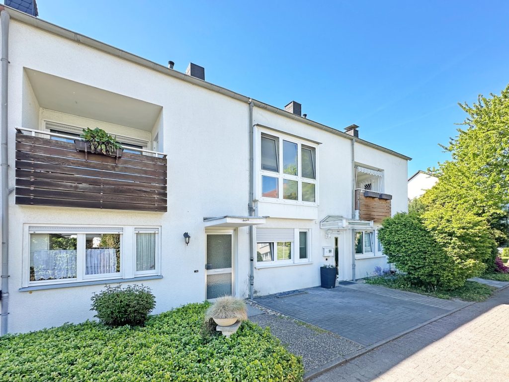 Vorderansicht Immobilienangebot - Bochum - Alle - Charmantes Reihenmittelhaus in guter Lage
von Hofstede