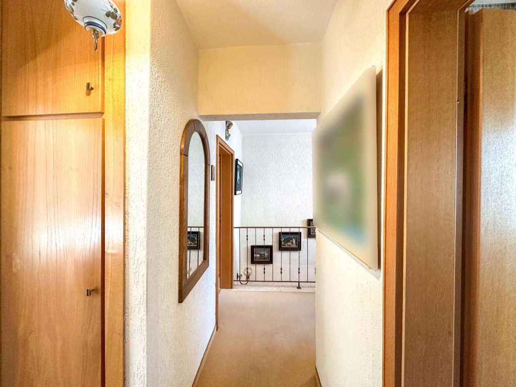 Flur Immobilienangebot - Bochum - Alle - Ihr neues Zuhause wartet schon auf Sie
in Höntrop