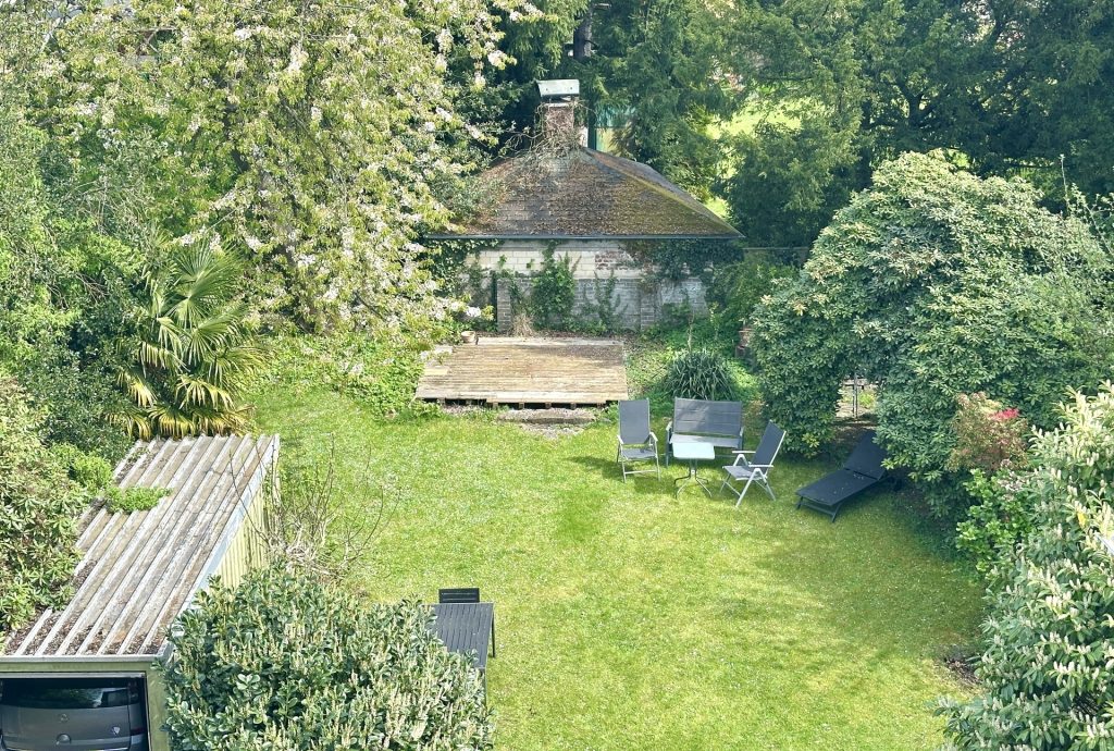 Immobilienangebot - Bochum - Alle - Dreifamilienhaus unweit des Schloßparks
in Weitmar