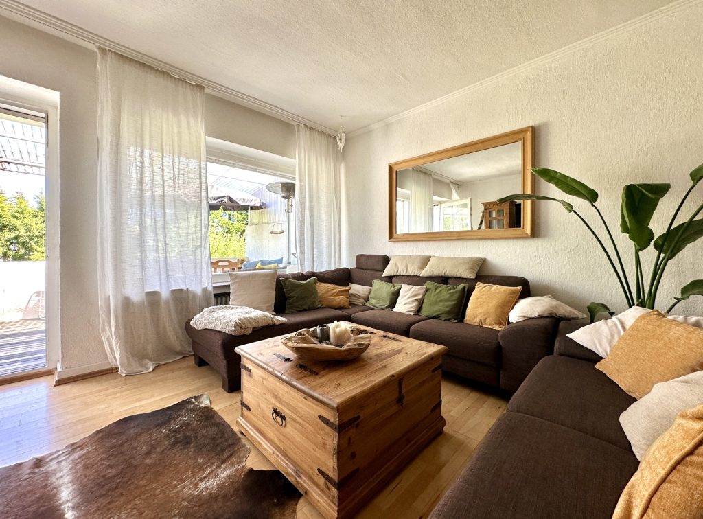 Immobilienangebot - Bochum - Alle - Dreifamilienhaus unweit des Schloßparks
in Weitmar