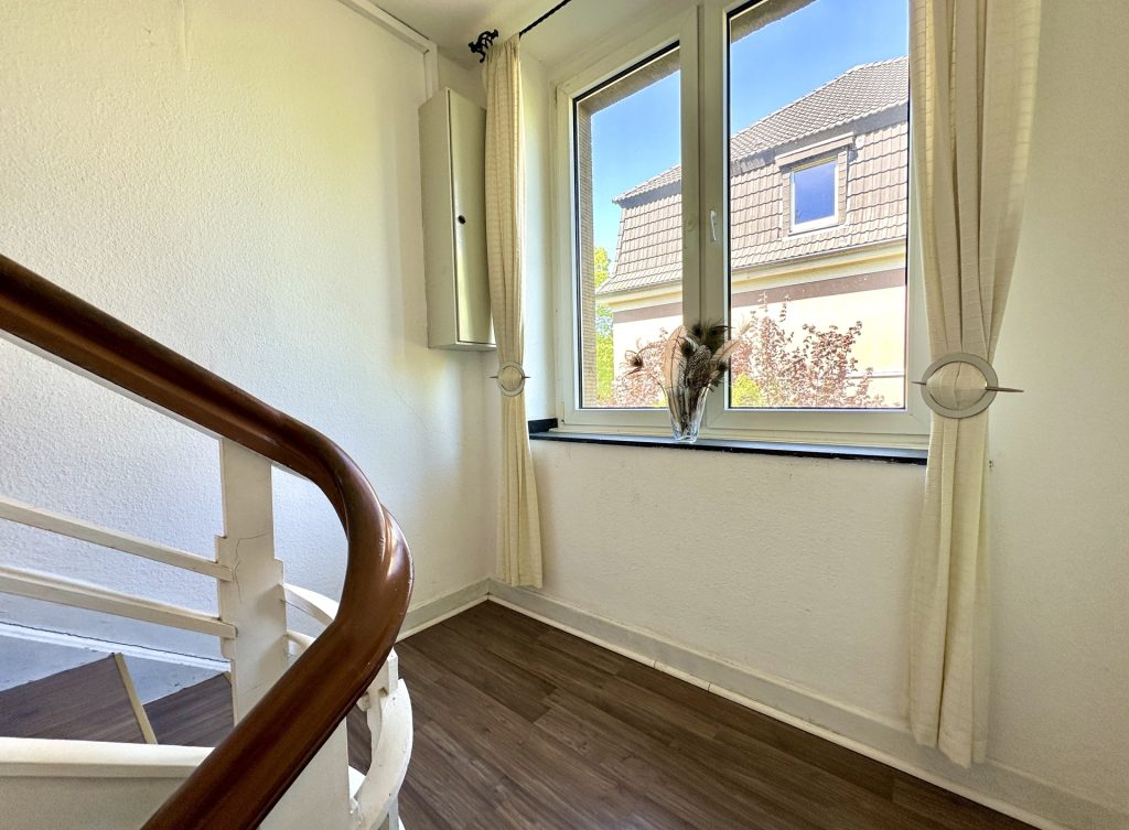 Immobilienangebot - Bochum - Alle - Dreifamilienhaus unweit des Schloßparks
in Weitmar