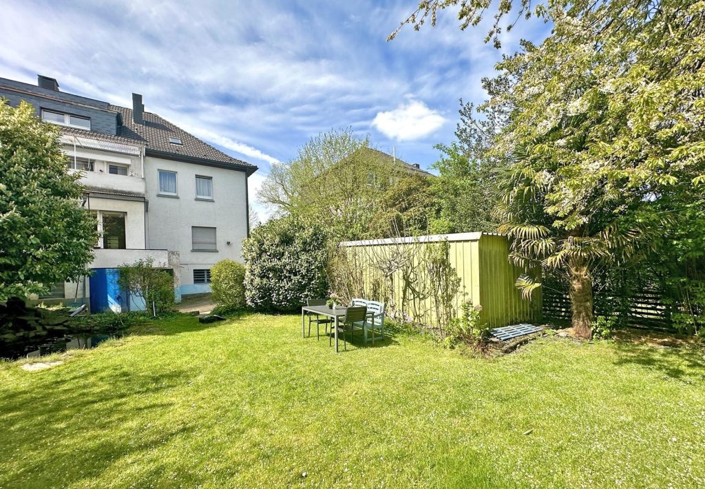 Immobilienangebot - Bochum - Alle - Dreifamilienhaus unweit des Schloßparks
in Weitmar