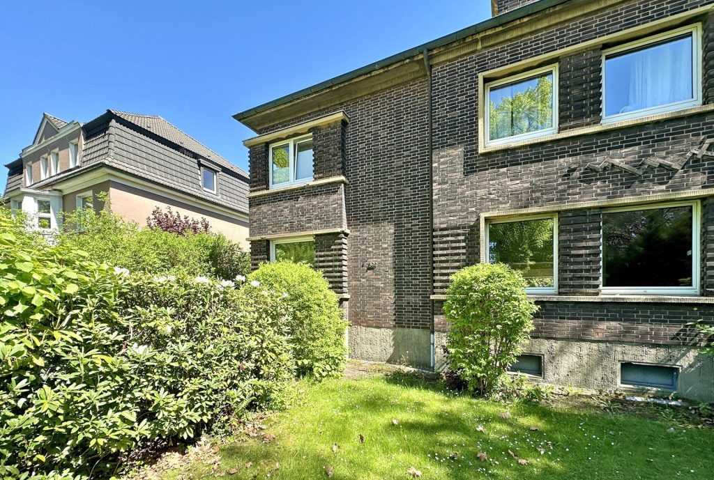 Immobilienangebot - Bochum - Alle - Dreifamilienhaus unweit des Schloßparks
in Weitmar