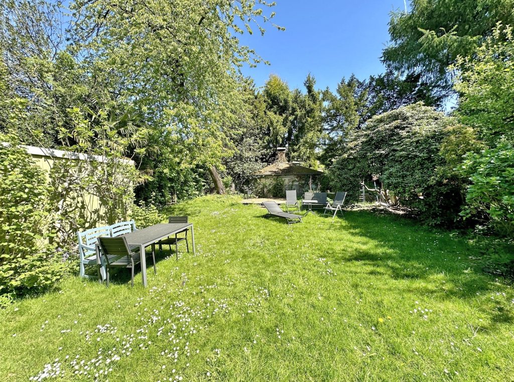 Immobilienangebot - Bochum - Alle - Dreifamilienhaus unweit des Schloßparks
in Weitmar