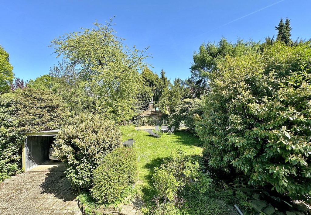 Immobilienangebot - Bochum - Alle - Dreifamilienhaus unweit des Schloßparks
in Weitmar