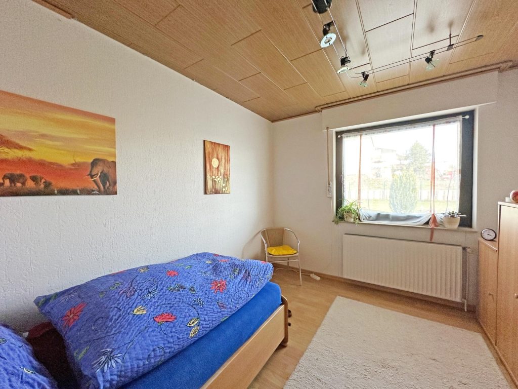 Schlafzimmer Immobilienangebot - Bochum - Alle - Ein Ort zum Ankommen: Zweifamilienhaus
in Langendreer