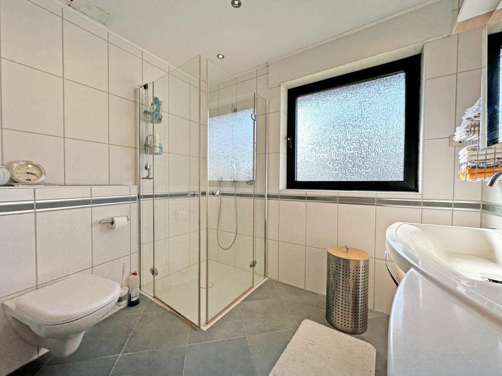 Tageslichtbad Immobilienangebot - Bochum - Alle - Ein Ort zum Ankommen: Zweifamilienhaus
in Langendreer