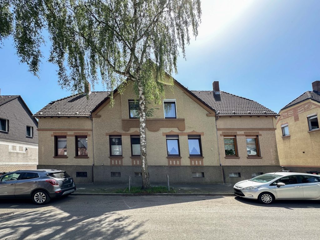 Ansicht Immobilienangebot - Bochum - Alle - Garten, Garage, Glücksgefühle !
Mehr Haus als Wohnung in Werne