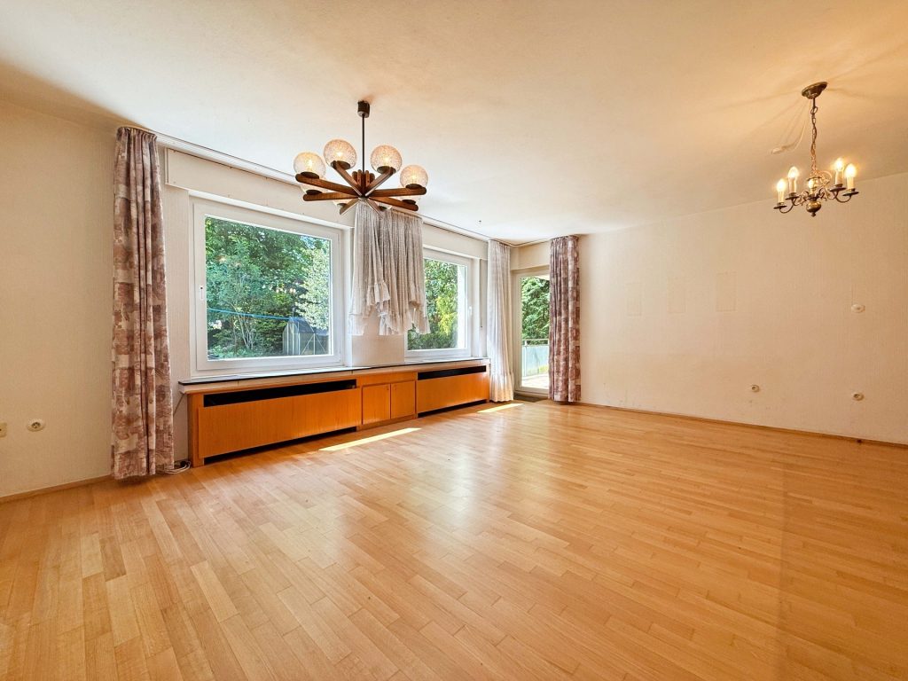 Wohnzimmer (EG) Immobilienangebot - Bochum - Alle - Viel Platz für die ganze Familie
in Harpen