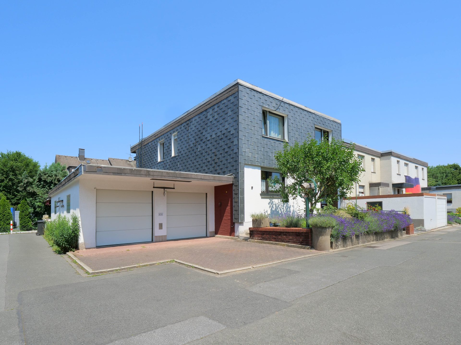 Immobilienangebot - Bochum - Alle - Wohntraum mit Einliegerwohnung
in Höntrop