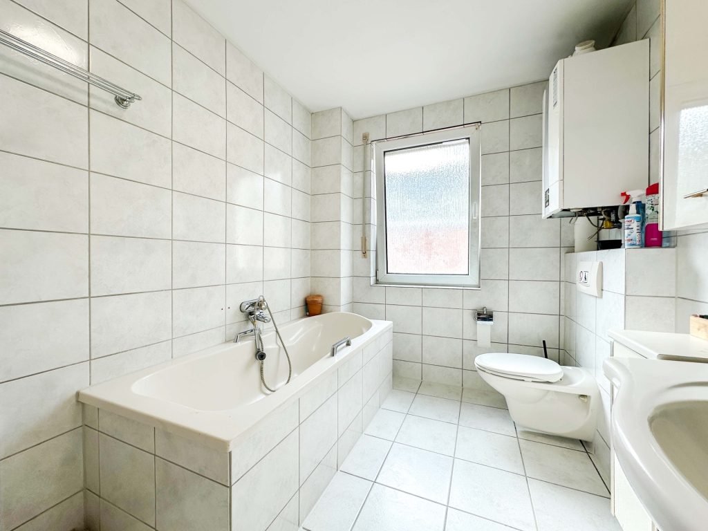 Badezimmer Immobilienangebot - Bochum - Alle - Erdgeschosswohnung mit Gartennutzung
in Werne