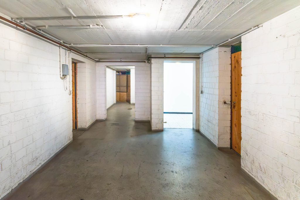 weitere Kelleransicht Immobilienangebot - Bochum - Alle - Attraktive Kapitalanlage: Voll vermietetes Mehrfamilienhaus mit ca. 1.100 m² Wohnfläche
in Höntrop
