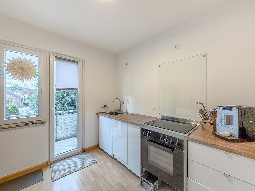 Küche Haus 4a 2.OG links Immobilienangebot - Bochum - Alle - Attraktive Kapitalanlage: Voll vermietetes Mehrfamilienhaus mit ca. 1.100 m² Wohnfläche
in Höntrop