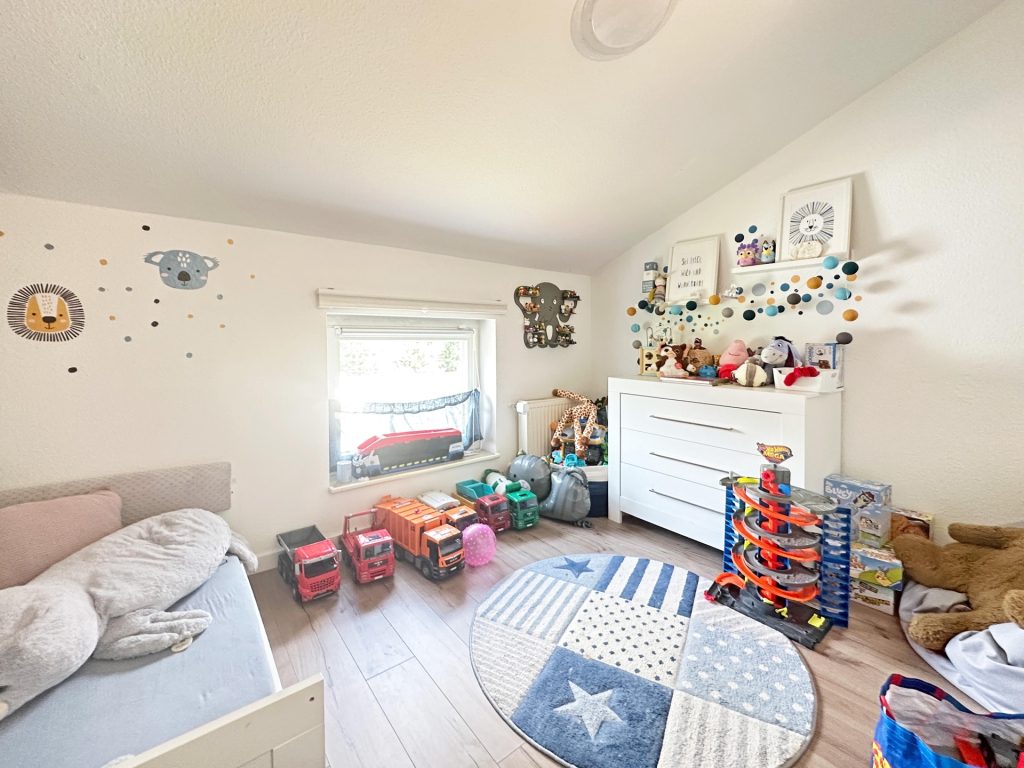 Kinderzimmer Dachgeschoss Immobilienangebot - Bochum - Alle - Ein Angebot, das Sie nicht verpassen sollten
in Weitmar/ Munscheid