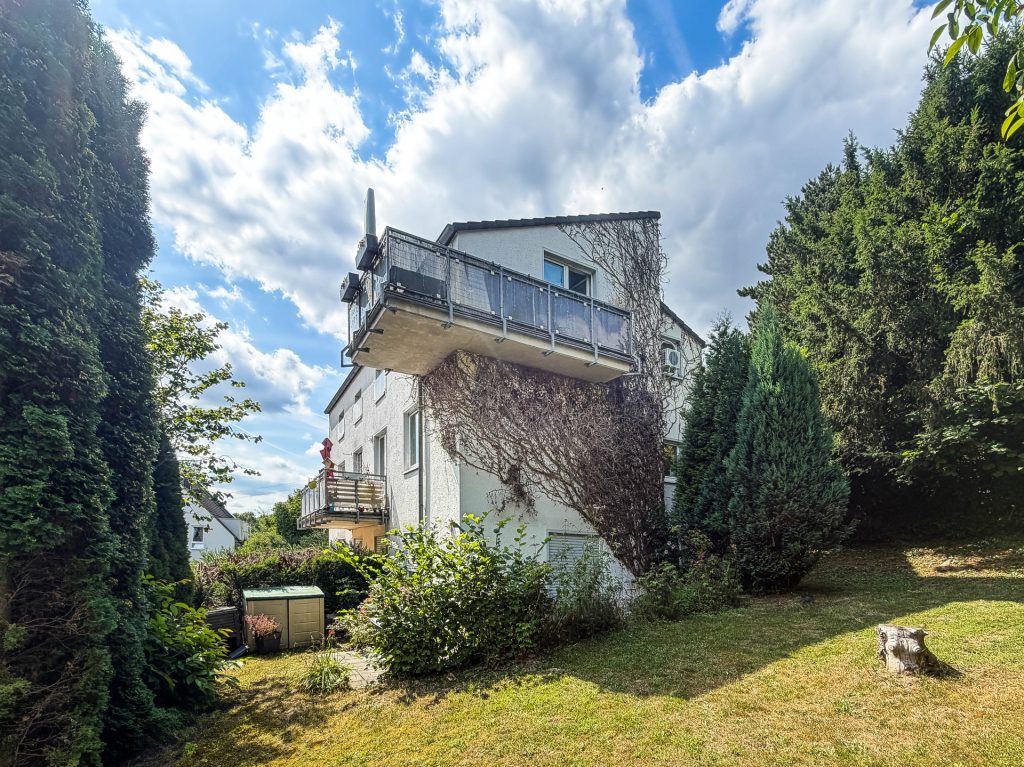 Rückansicht des Hauses Immobilienangebot - Bochum - Alle - Ein Angebot, das Sie nicht verpassen sollten
in Weitmar/ Munscheid