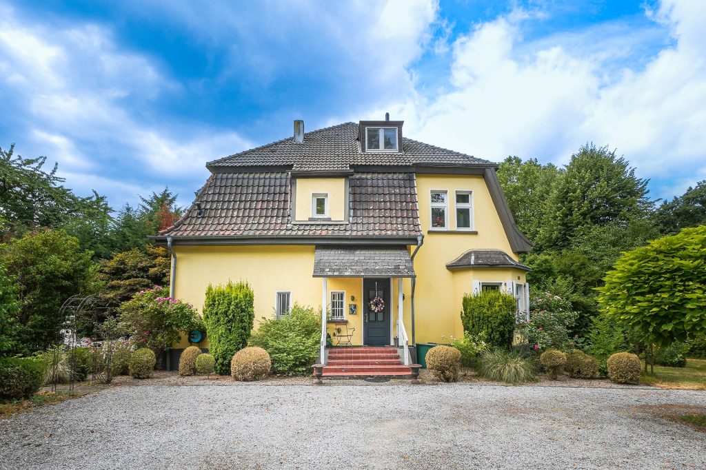 Frontansicht Immobilienangebot - Bochum - Alle - Ihr einzigartiges Altbauanwesen mit Geschichte
in Riemke