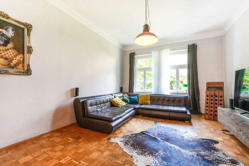 Wohn- und Essbereich Immobilienangebot - Bochum - Alle - Ihr einzigartiges Altbauanwesen mit Geschichte
in Riemke