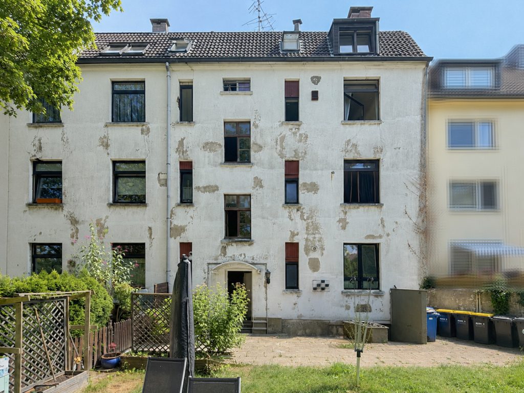 Immobilienangebot - Essen - Alle - Handwerker aufgepasst! Investment mit Altbaucharme in Frintrop