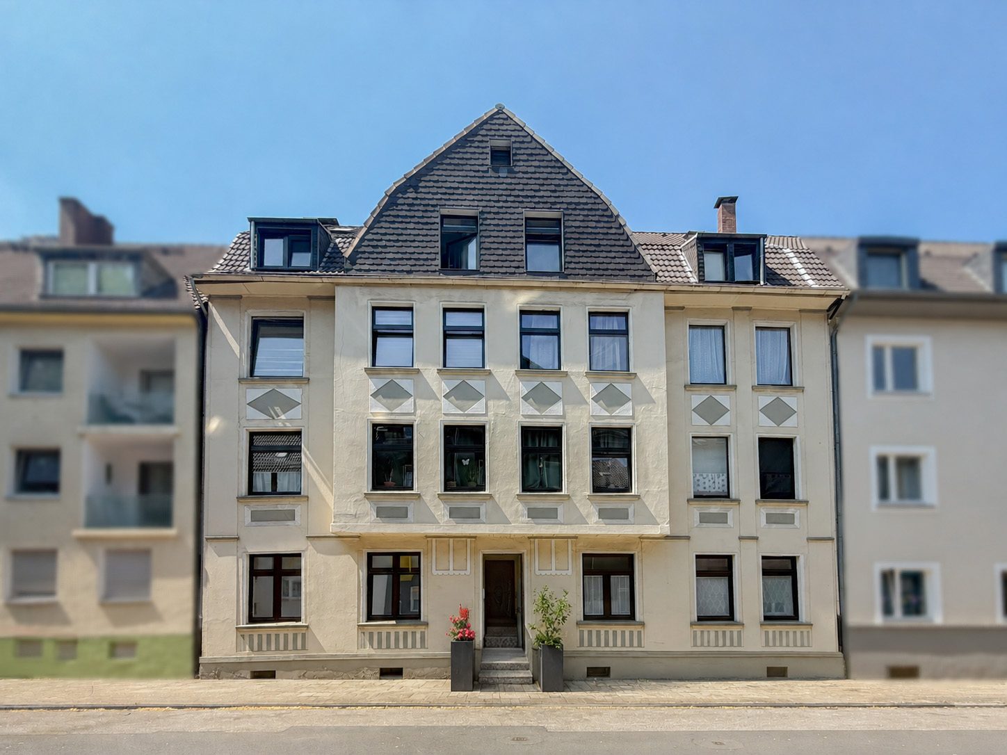 Immobilienangebot - Essen - Alle - Handwerker aufgepasst! Investment mit Altbaucharme in Frintrop