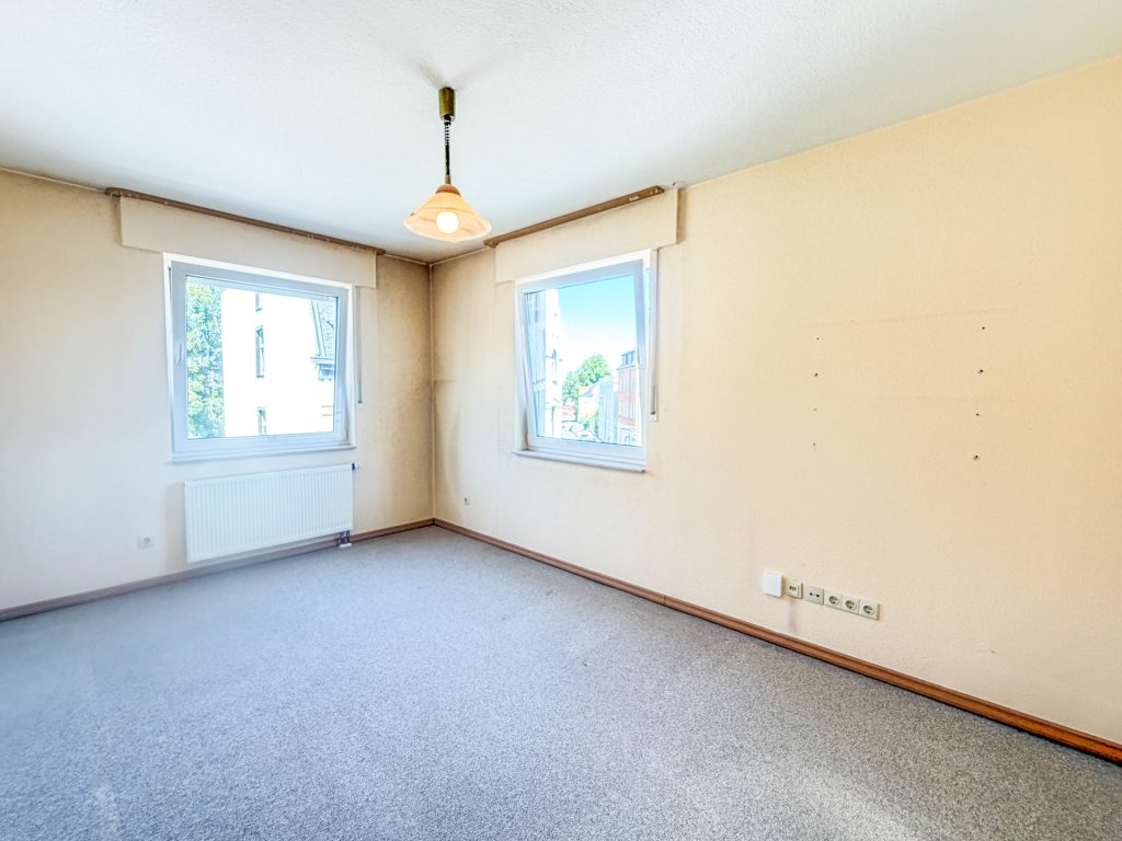Immobilienangebot - Bochum - Alle - Sonnige 3,5-Zimmer Balkonwohnung
in Höntrop