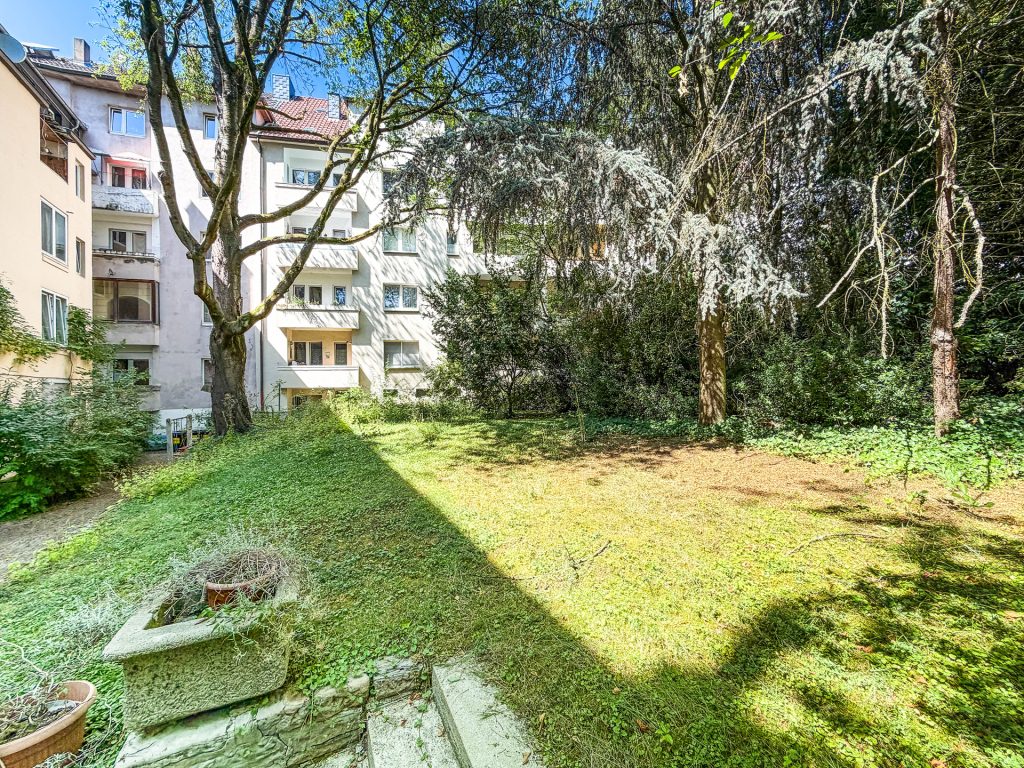 Grünfläche im Innenhof Immobilienangebot - Bochum - Alle - Zum Wohlfühlen: Zentrale 3,5 Zimmer
in Bochum