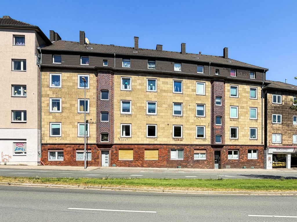 Vorderansicht Immobilienangebot - Bochum - Alle - Zum Wohlfühlen: Zentrale 3,5 Zimmer
in Bochum