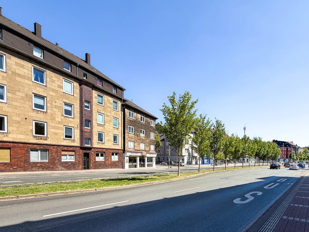 Vorderansicht Immobilienangebot - Bochum - Alle - Zum Wohlfühlen: Zentrale 3,5 Zimmer
in Bochum