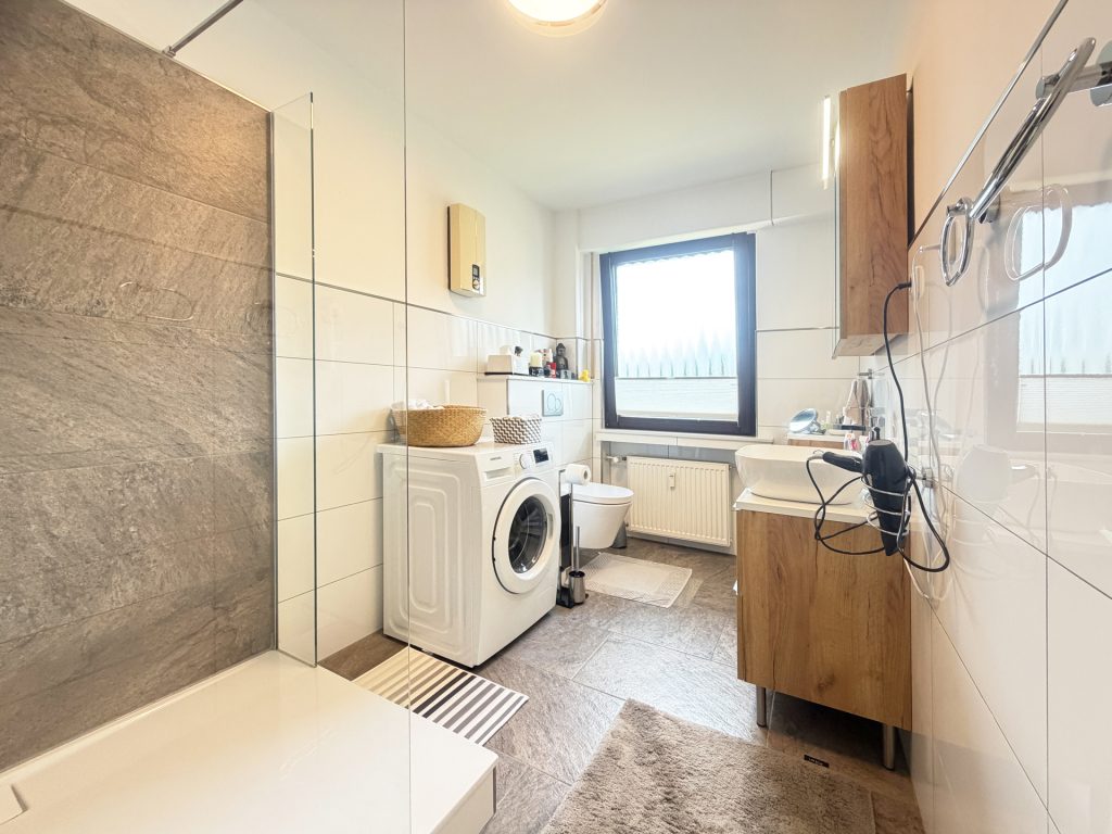 Badezimmer Immobilienangebot - Bochum - Alle - Wohnen mit Stil – ein Ort zum Ankommen
in Linden