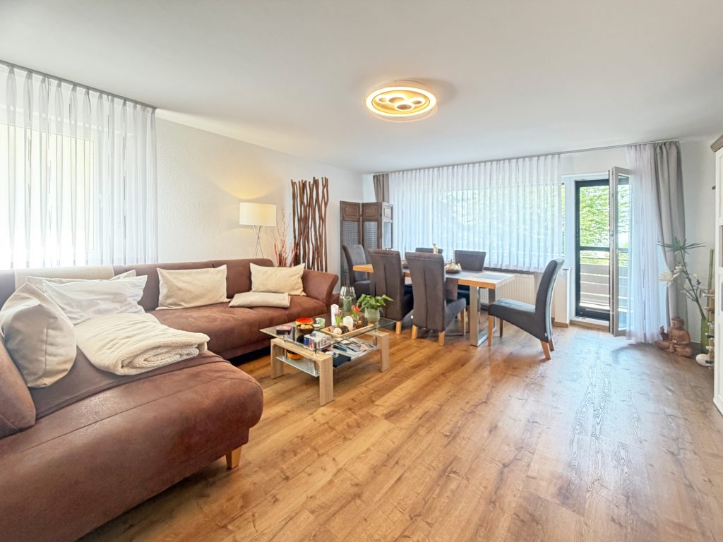 Wohn-/Esszimmer Immobilienangebot - Bochum - Alle - Wohnen mit Stil – ein Ort zum Ankommen
in Linden