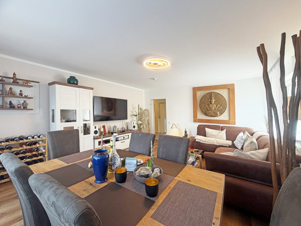 Wohn-/Esszimmer Immobilienangebot - Bochum - Alle - Wohnen mit Stil – ein Ort zum Ankommen
in Linden