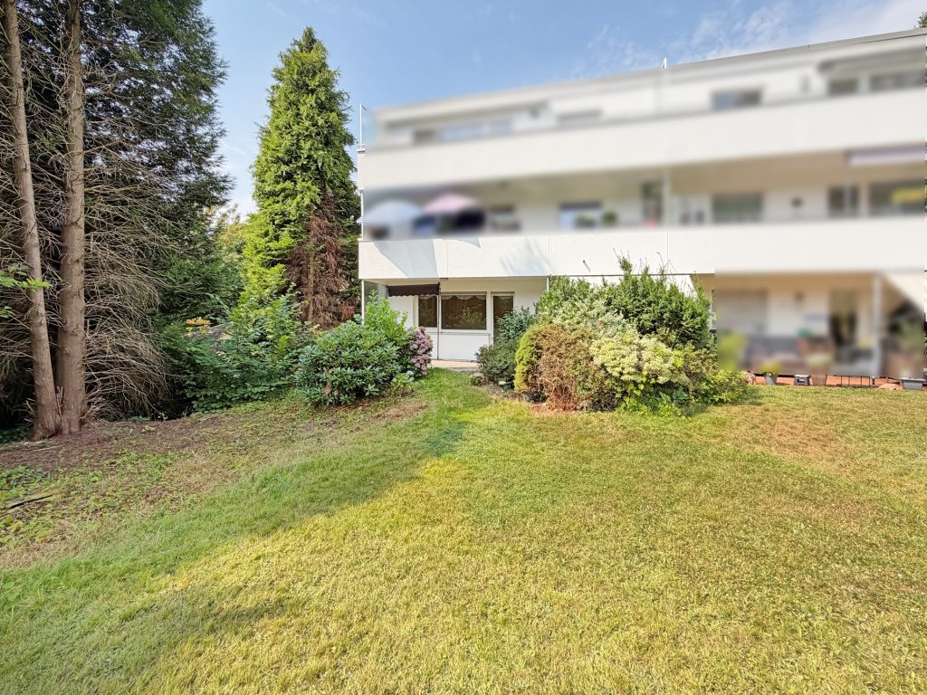 Rückansicht mit Gemeinschaftsgarten Immobilienangebot - Bochum / Grumme - Alle - Einladende Terrassenwohnung
in Grumme