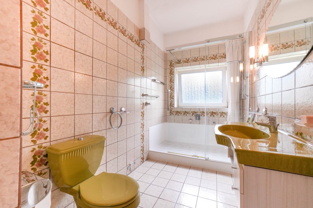 Badezimmer mit ebenerdiger Dusche Immobilienangebot - Bochum - Alle - Ihre großzügige Terrassenwohnung
in Altenbochum
