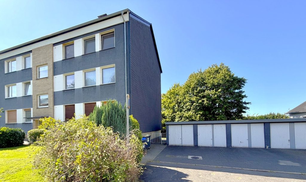 Garagenzufahrt – eine Garage inbegriffen Immobilienangebot - Bochum - Alle - Sonnige Aussichten
in Linden