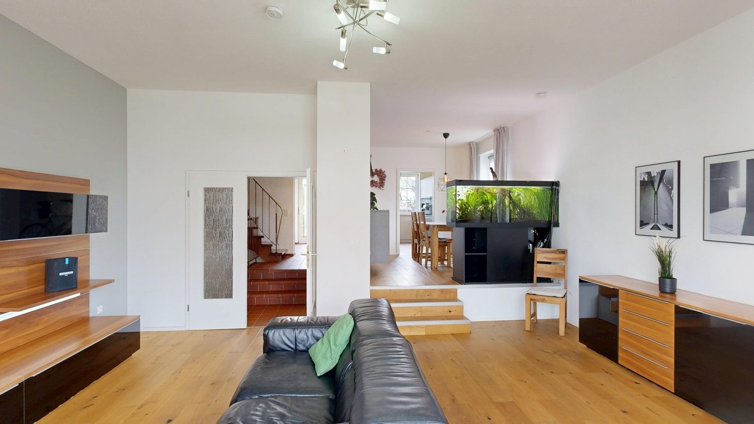 Immobilienangebot - Hamm - Häuser - Provisionsfrei für Käufer: Familienfreundliches Reihenendhaus mit Einliegerwohnung Garage und Garten