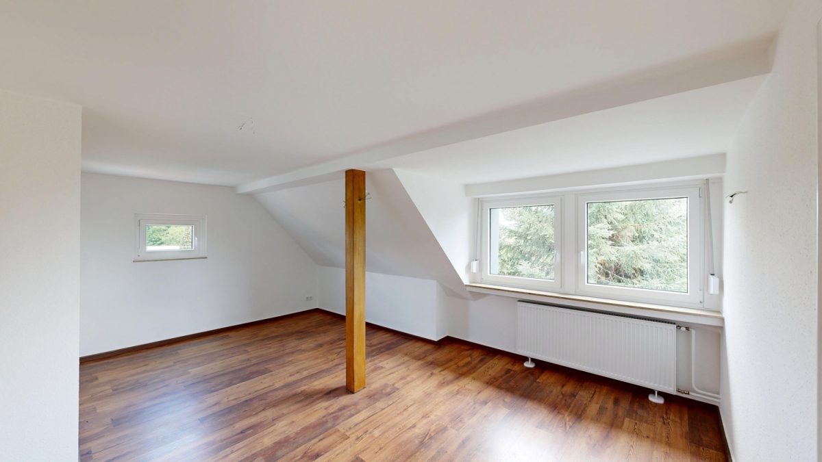 Immobilienangebot - Hamm - Wohnungen - 2-Zimmer-Dachgeschosswohnung mit Tageslichtbad  in Hamm-Heessen