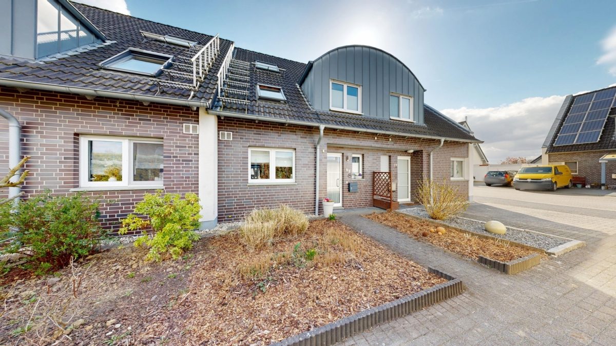 Immobilienangebot - Hamm / Mark - Häuser - Provisionsfrei für Käufer: Familienfreundliches RMH mit Garten, Stellplatz und Garage in Hamm-Mark
