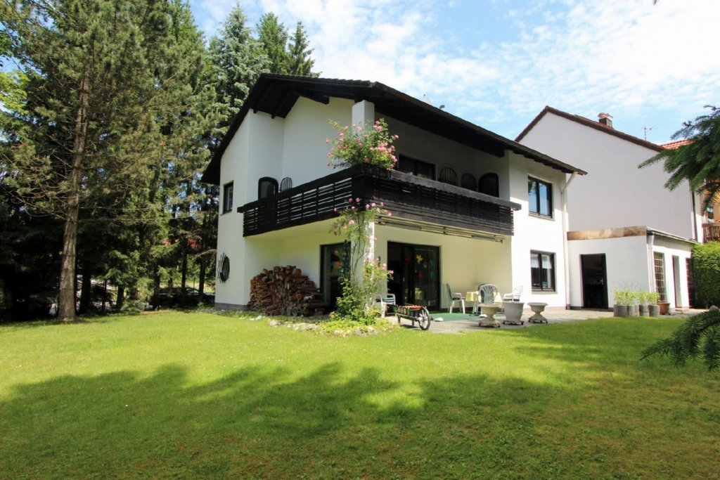 Veltrup Immobilien GmbH - Immobilienangebot - Grafrath - Einfamilienhaus - GEFPLEGTES EINFAMILIENHAUS