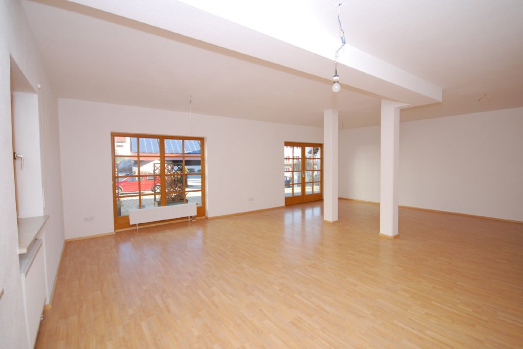 Veltrup Immobilien GmbH - Immobilienangebot - Wörthsee - Erdgeschosswohnung - 3-ZIMMER-WOHNUNG MIT VIELEN MÖGLICHKEITEN