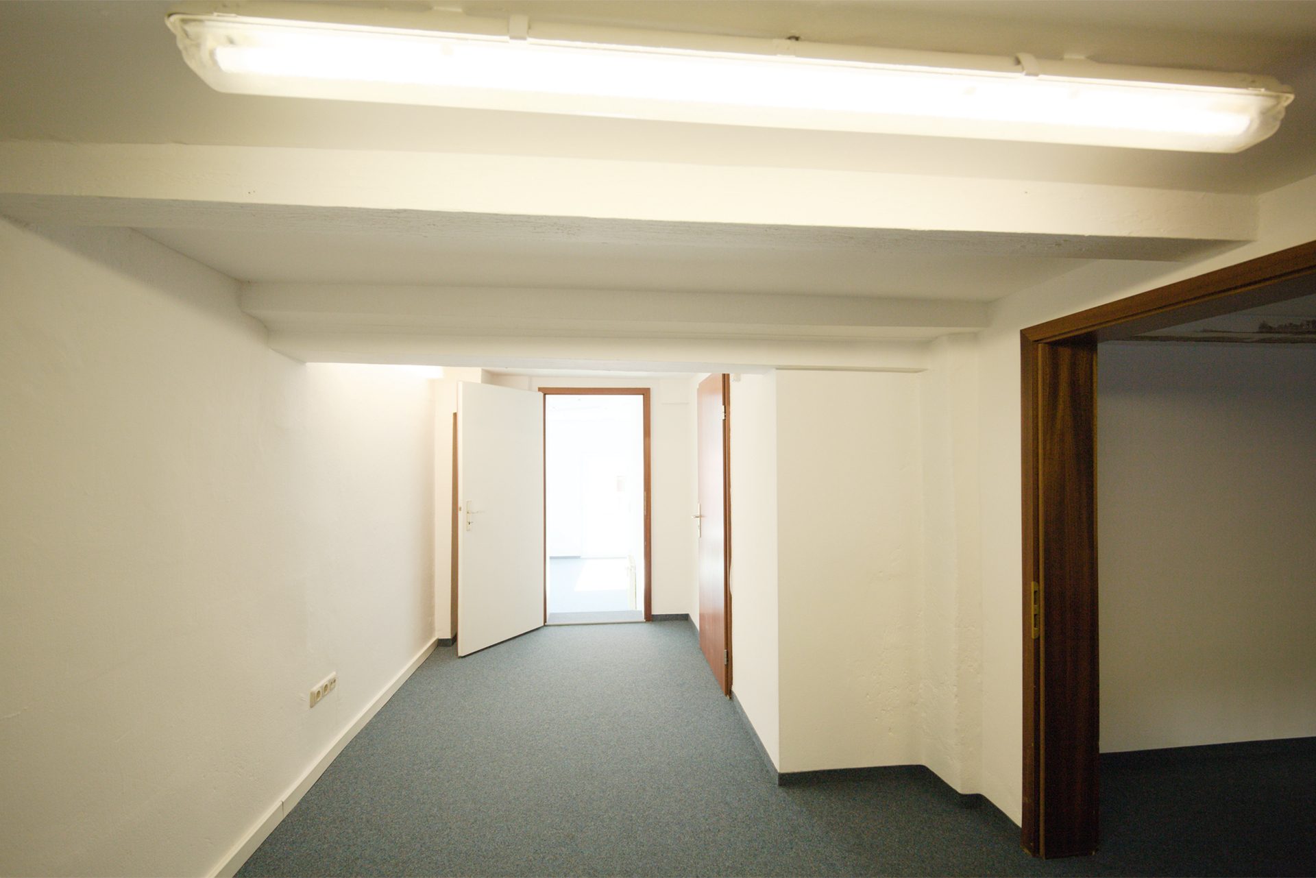 Veltrup Immobilien - Immobilienangebot - Dießen am Ammersee - Sonstiges und Gewerbe - VIELSEITIG NUTZBARE GEWERBERÄUME BZW. BÜRO, PRAXIS, LADENLOKAL IN TOP LAGE