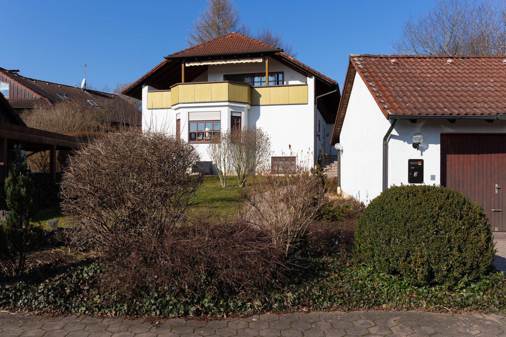 Veltrup Immobilien - Immobilienangebot - Eching am Ammersee - Wohnen - Seltenes Immobilienglück am Ammersee: Reizende Eigentumswohnung mit Gäste-Appartement