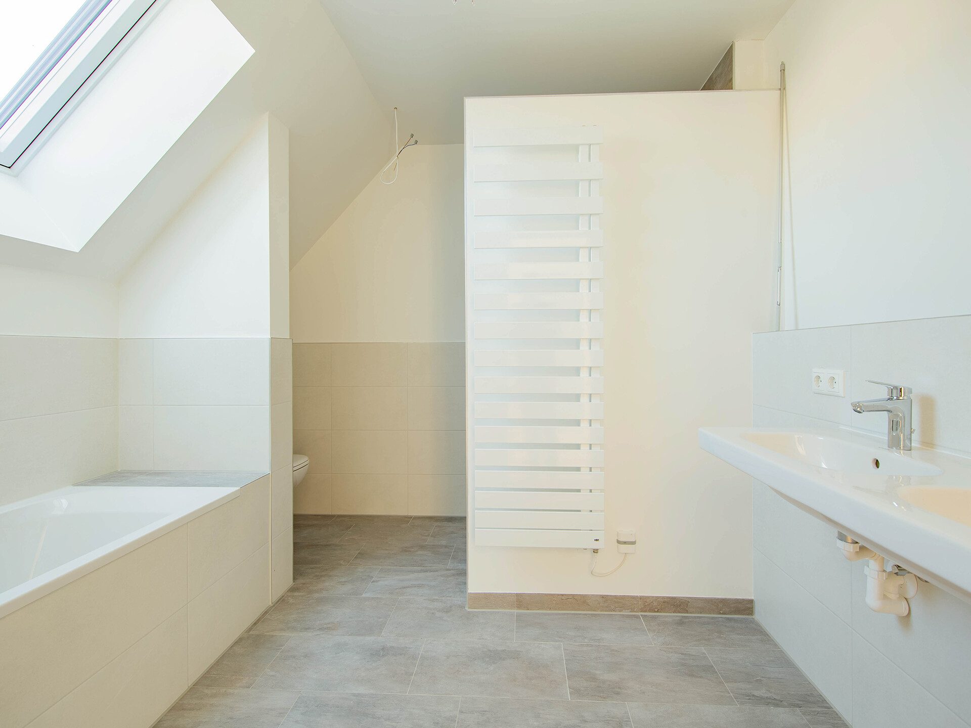 Veltrup Immobilien - Immobilienangebot - Fürstenfeldbruck - Wohnen - ENERGIEEFFIZIENTER NEUBAU DIREKT AM AMPER-UFER FÜR ERSTBEZUG