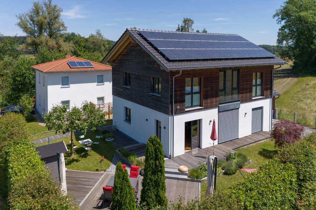 Veltrup Immobilien - Immobilienangebot - Türkenfeld - Wohnen - MODERNES FAMILIENPARADIES IN TÜRKENFELD GLÄNZT MIT AUSSTATTUNG UND DESIGN